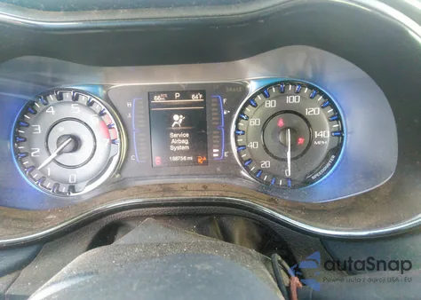 2015 Chrysler 200 S из США, поврежденный, VIN 1C3CCCBB9FN680825